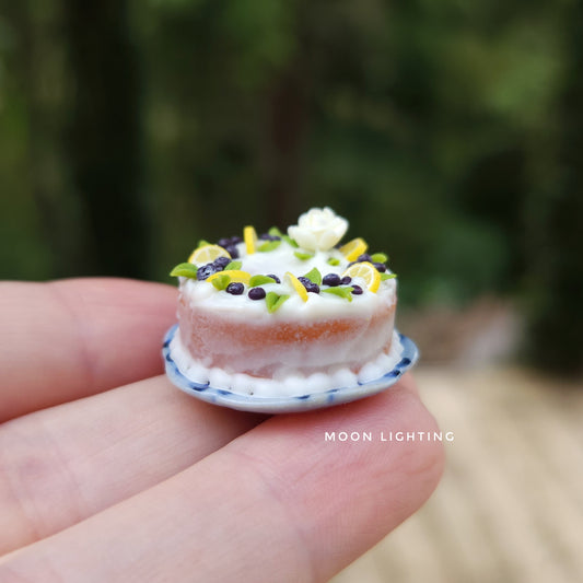 Lemon and blueberry cake with rose