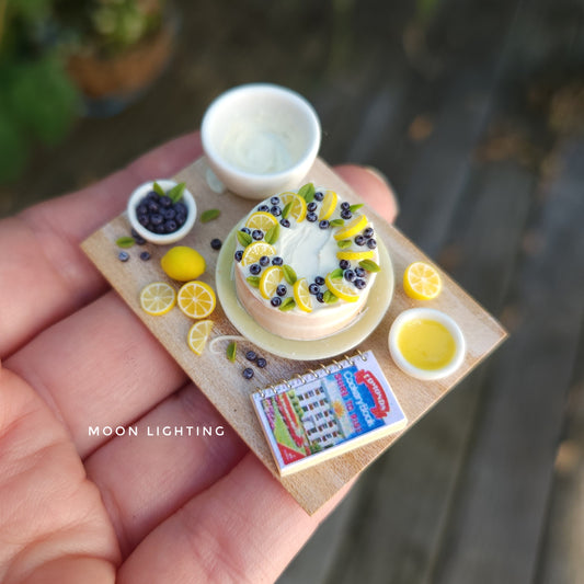 Lemon and blueberry cake board