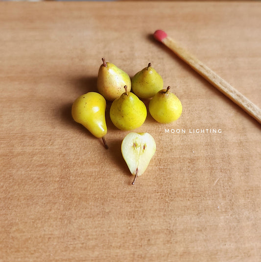 Set of pears