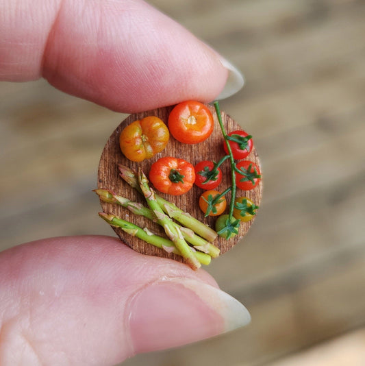 Asparagus and tomato board